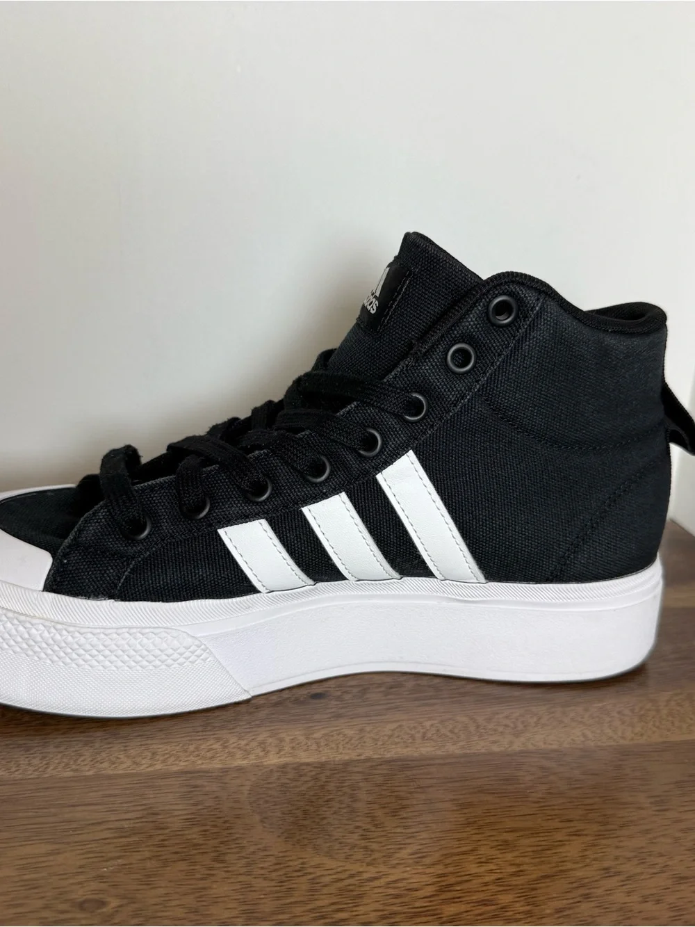 Adidas Bravada 2.0 Platform Mid Black White High Top Sneakers Women’s Size 8